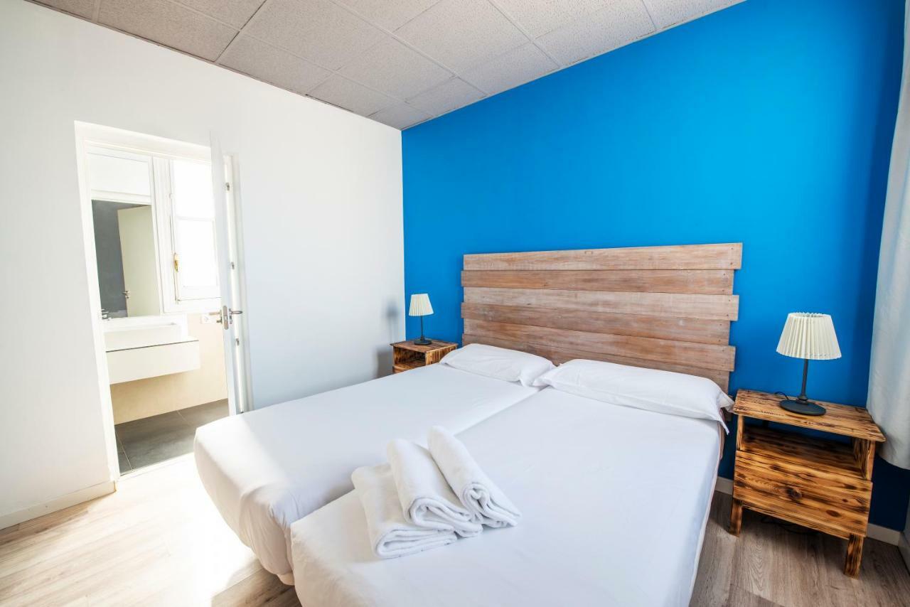 Zweibettzimmer mit eigenem Bad